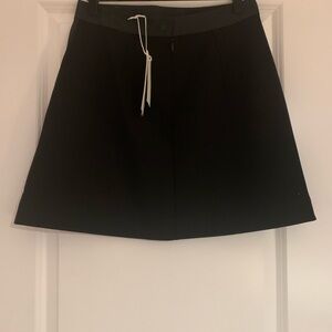 NWT Women’s COS Black Mini Skirt. Small. Snap/Zip Closure.
